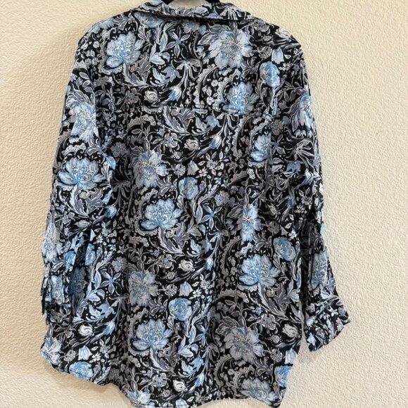 Tahari size 1X Floral Pattern Shirt - Picture 5 of 5